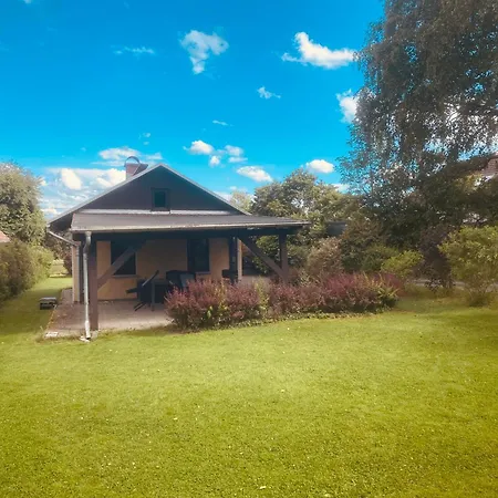 Ruhiger Und Renovierter Bungalow Mit Grossem Hundefreundlichem Garten Zur Alleinnutzung Remtengrün