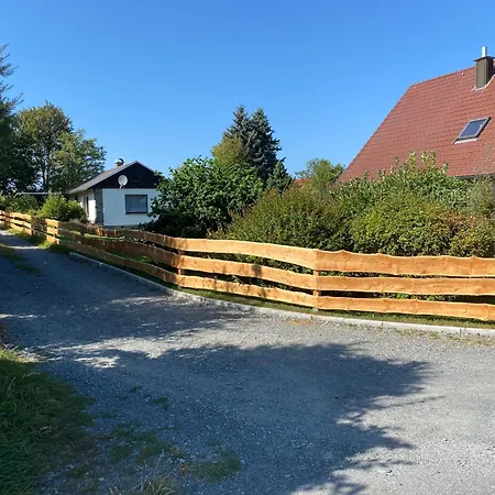 Semesterbostad Ruhiger Und Renovierter Mit Grossem Hundefreundlichem Garten Zur Alleinnutzung