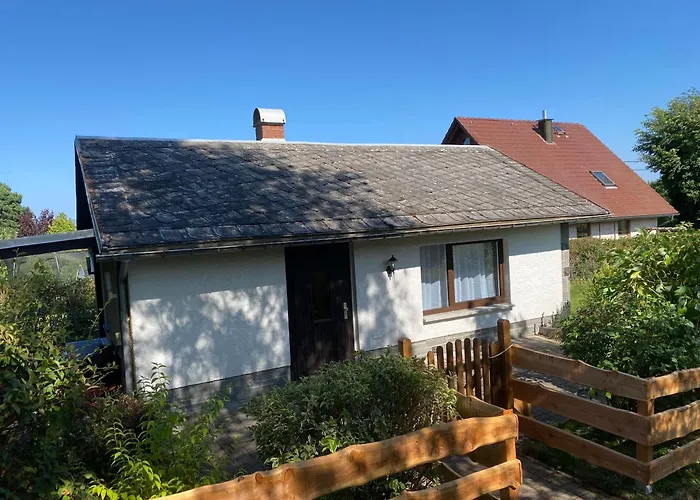 Ruhiger Und Renovierter Bungalow Mit Grossem Hundefreundlichem Garten Zur Alleinnutzung *