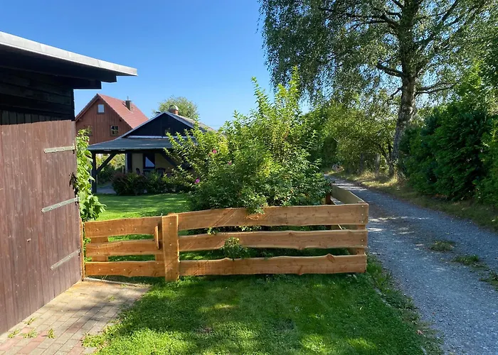 Ruhiger Und Renovierter Mit Grossem Hundefreundlichem Garten Zur Alleinnutzung 度假居