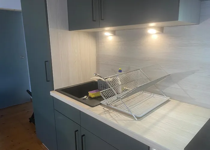 Holiday home Ruhiger Und Renovierter Bungalow Mit Grossem Hundefreundlichem Garten Zur Alleinnutzung