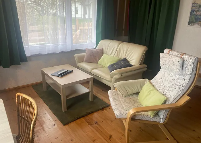 Ruhiger Und Renovierter Bungalow Mit Grossem Hundefreundlichem Garten Zur Alleinnutzung *