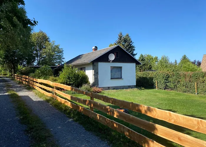 Ruhiger Und Renovierter Mit Grossem Hundefreundlichem Garten Zur Alleinnutzung 度假居 *